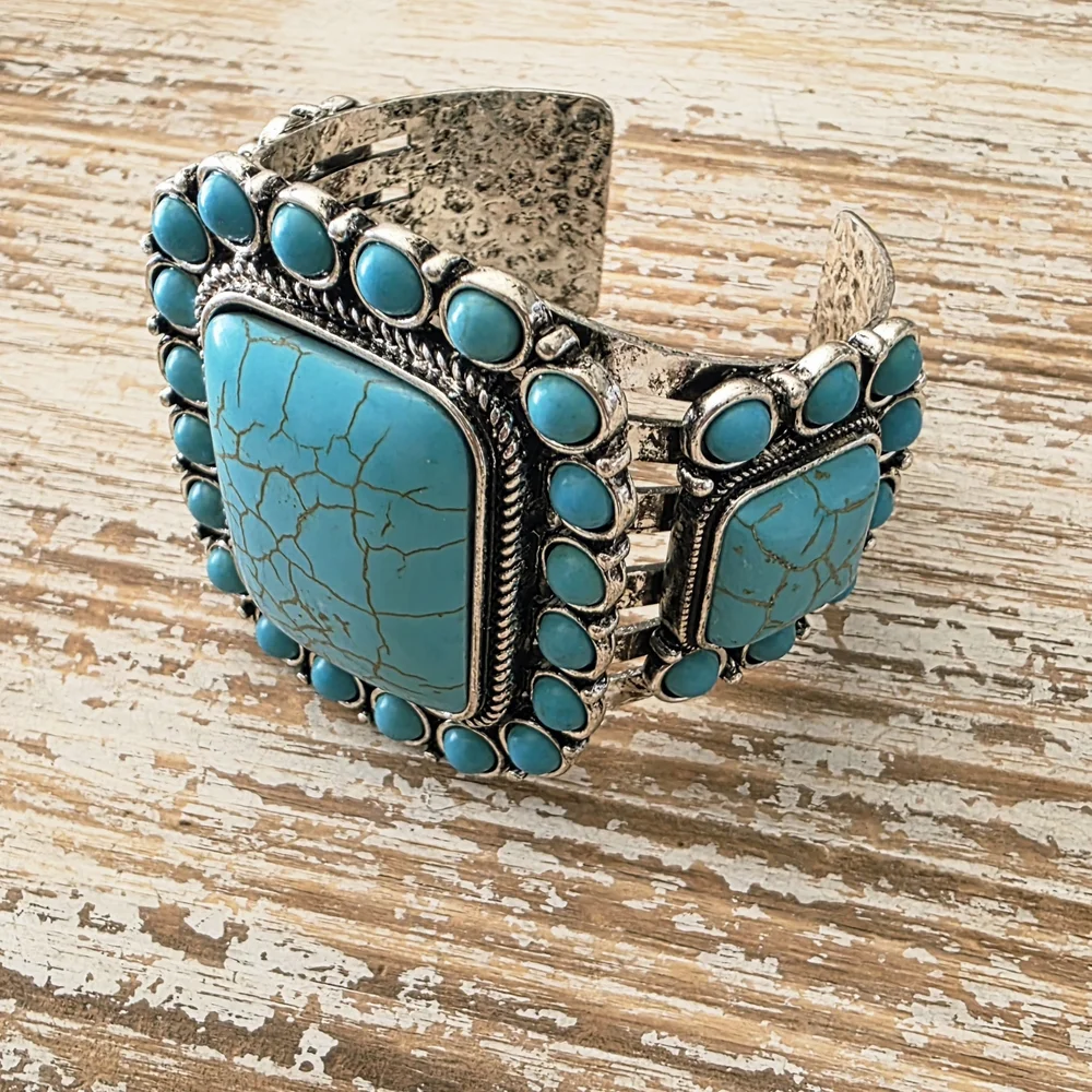 🩵Turquoise Statement Bracelet - Picture 4 of 6